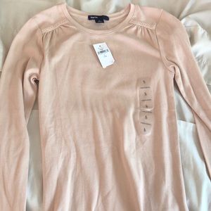 Light pink Gap shirt